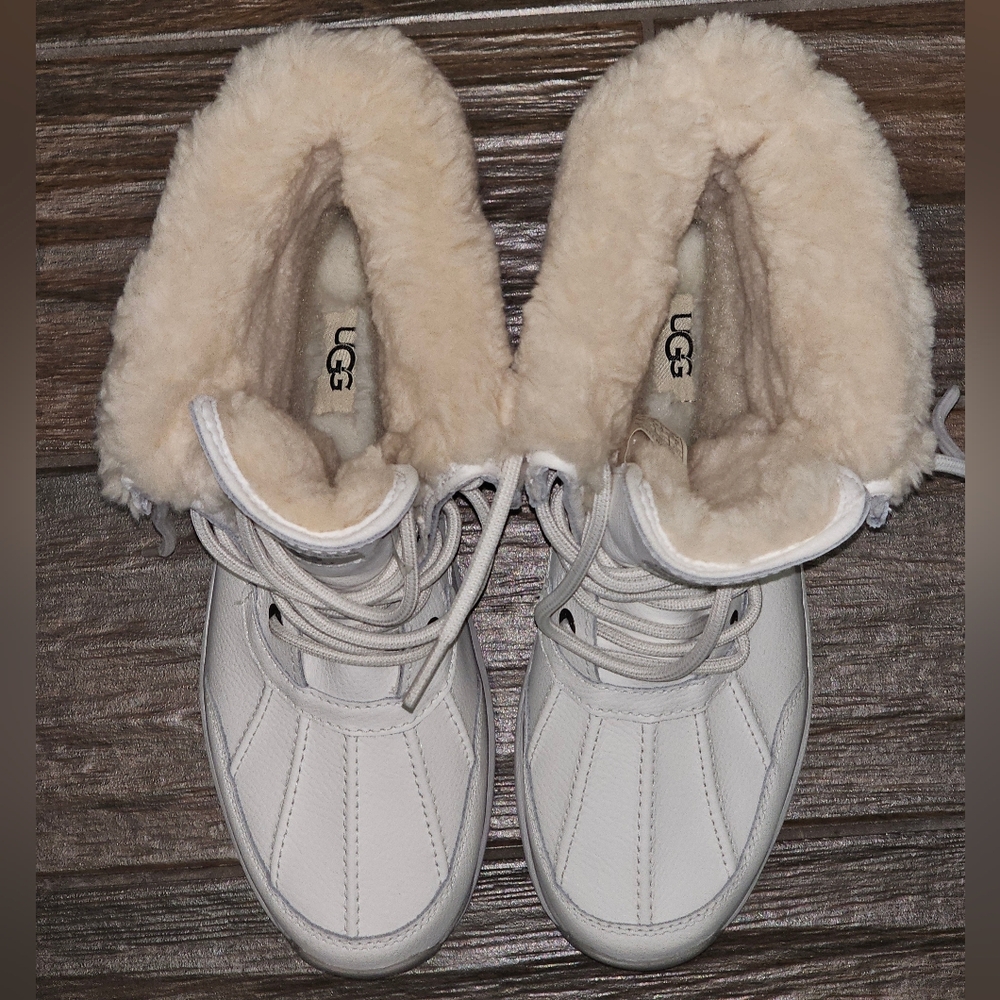 Ugg Adirondack III Quilt Boots Women's 9 Bright White/Gray - Picture 10 of 13